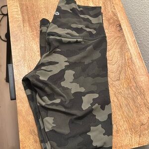 Lululemon Camo Align Legging 23 inch
